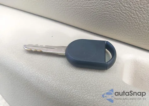 2006 Mercury Grand Marquis Ls z USA, uszkodzony, nr VIN 2MEFM75V66X609131